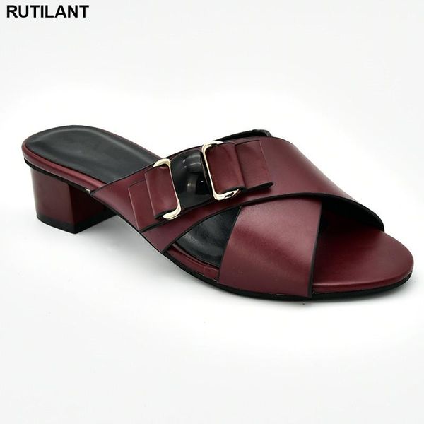 dress shoes 2021 summer latest design luxury women italian elegant wome wedding pumps nigerian party slip on low heel shoe, Black
dress shoes 2021 summer latest design luxury women italian elegant wome wedding pumps nigerian party slip on low heel shoe, Black