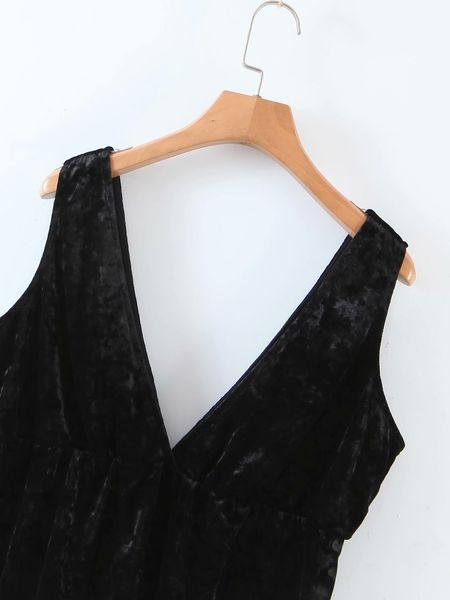 2021 new autumn winter elegant black velour woman sleeveless tanks club wear deep v-neck e454, White
2021 new autumn winter elegant black velour woman sleeveless tanks club wear deep v-neck e454, White