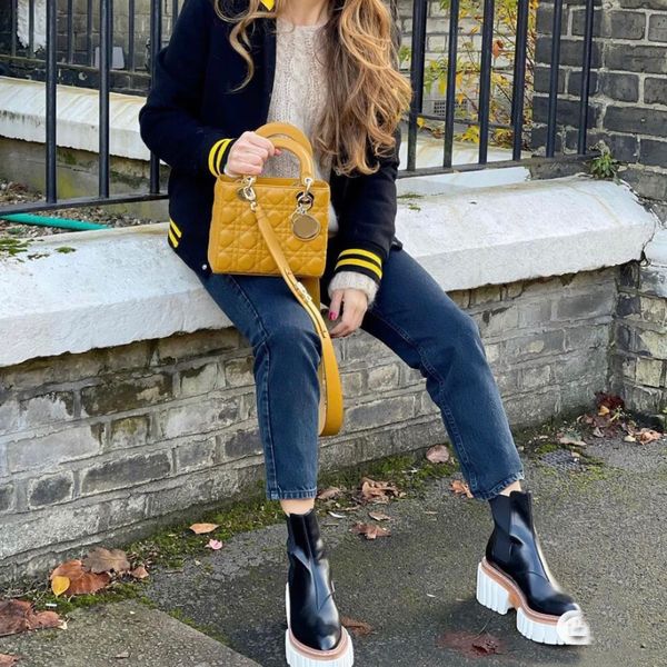 2021 new ins platfrom shoes genuine leather women short boots woman autumn ankle boot with designer wooden sole black
2021 new ins platfrom shoes genuine leather women short boots woman autumn ankle boot with designer wooden sole black