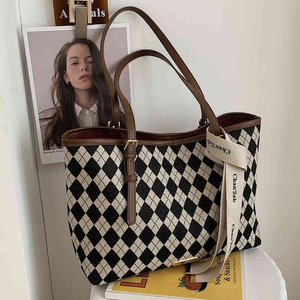 handbags bags canvas women's large capacity 2021 fashion autumn and winter lingge single shoulder versatile foreign style commuter tote, Black;red
handbags bags canvas women's large capacity 2021 fashion autumn and winter lingge single shoulder versatile foreign style commuter tote, Black;red