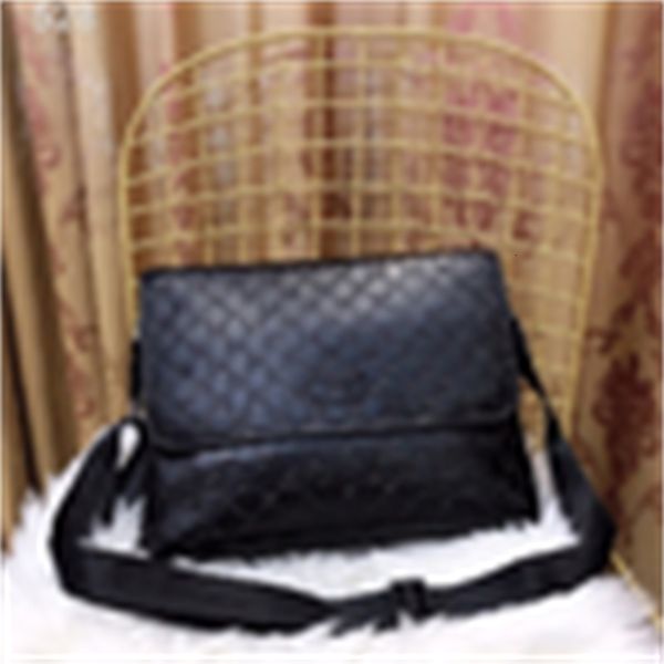 528 classic black embossed crossbody bag women handbags iconic bags shoulder bags totes cross body bag clutches evening, Blue;pink
528 classic black embossed crossbody bag women handbags iconic bags shoulder bags totes cross body bag clutches evening, Blue;pink