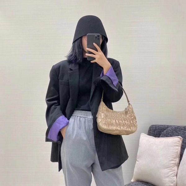 2021 new desigin bag nylon colorful nylon 28 handle luxury bag hobos desigin style for shipping women pleated bqjfi
2021 new desigin bag nylon colorful nylon 28 handle luxury bag hobos desigin style for shipping women pleated bqjfi