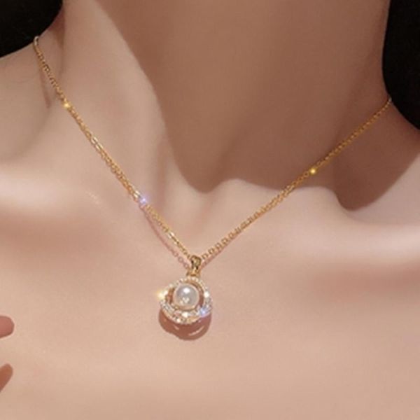 pendant necklaces trend women's jewelry high-grade light luxury swirl small pearl necklace wedding party gift accessories, Silver
pendant necklaces trend women's jewelry high-grade light luxury swirl small pearl necklace wedding party gift accessories, Silver