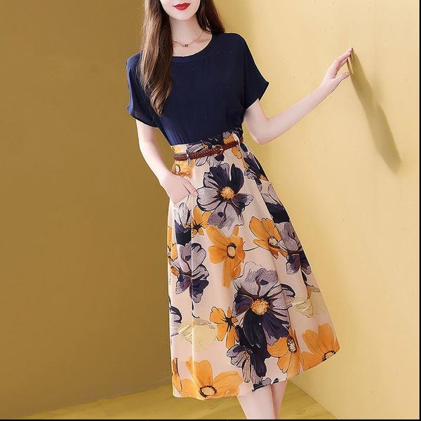 summer new retro elegant 2 piece set women t shirt a line floral skirts suit two piece sets office lady clothing, Gray
summer new retro elegant 2 piece set women t shirt a line floral skirts suit two piece sets office lady clothing, Gray