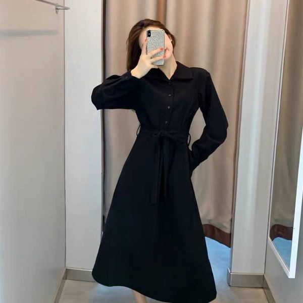 2021 autumn hepburn style small black long skirt waist closing temperament godds dr, Black;gray
2021 autumn hepburn style small black long skirt waist closing temperament godds dr, Black;gray