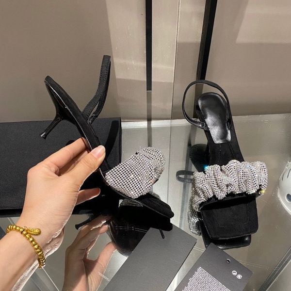 luxury slippers crystal sandals flat slides high heels slipper summer beach thick bottom stuffies platform alphabet shoes 35-41, Black
luxury slippers crystal sandals flat slides high heels slipper summer beach thick bottom stuffies platform alphabet shoes 35-41, Black