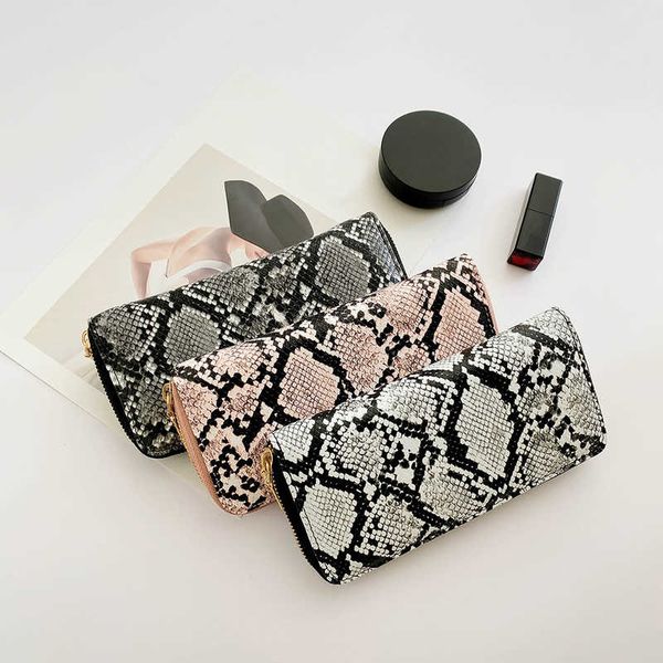 women long clutch wallet fashion snake pattern rits portemonnee dames casual telephone pouch female cardholder money bag, Red;black
women long clutch wallet fashion snake pattern rits portemonnee dames casual telephone pouch female cardholder money bag, Red;black