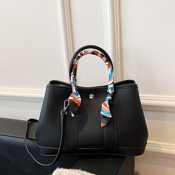 evening bags casual ladies portable large-capacity shoulder bag 2021 autumn messenger japan and south korea silk scarf
evening bags casual ladies portable large-capacity shoulder bag 2021 autumn messenger japan and south korea silk scarf