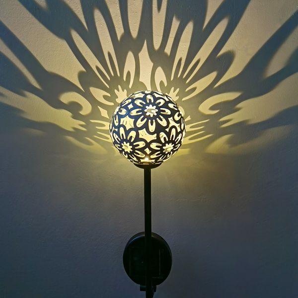 2021 new in the open air conducted ip44 round ball inserted solar lamp decorative courtyard warm white garden light 9qsj
2021 new in the open air conducted ip44 round ball inserted solar lamp decorative courtyard warm white garden light 9qsj