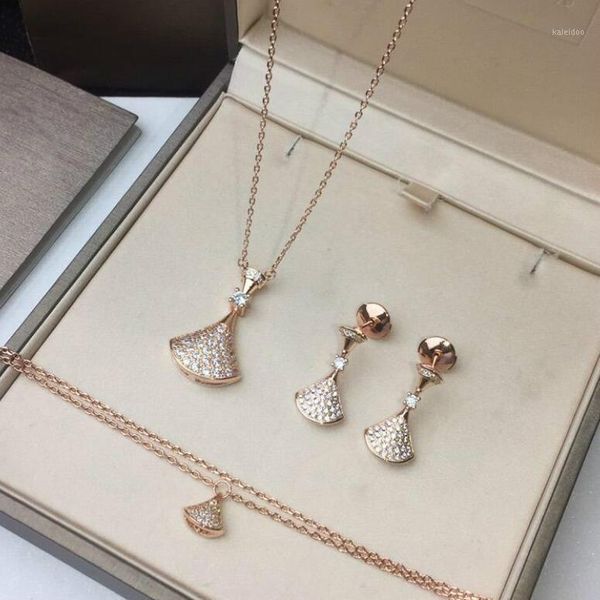 women jewelry set necklace bracelet earrings sub-gold plating 18k rose gold/white gold, 925 silver earrings anti-allergy1, Black
women jewelry set necklace bracelet earrings sub-gold plating 18k rose gold/white gold, 925 silver earrings anti-allergy1, Black