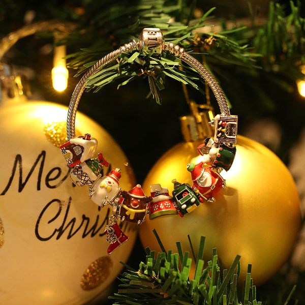 2021 christmas gift 925 silver snow house santa claus boots metal beads for diy jewelry making charm fit original bracelets q0531, Black
2021 christmas gift 925 silver snow house santa claus boots metal beads for diy jewelry making charm fit original bracelets q0531, Black