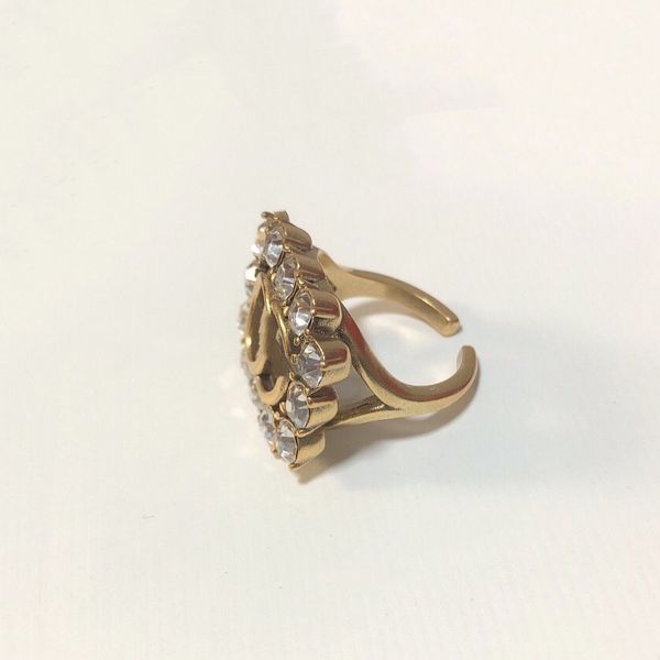 luxury designer jewelry women rings diamond ring with logo stamp wedding engagement rings fahion style, Silver
luxury designer jewelry women rings diamond ring with logo stamp wedding engagement rings fahion style, Silver