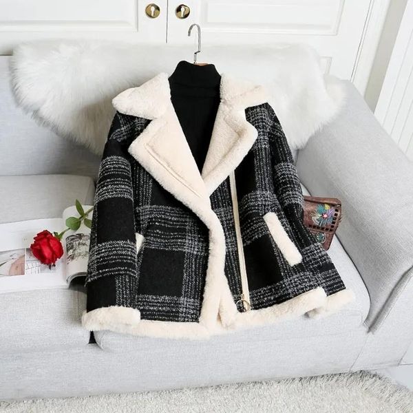 women's wool & blends korean plaid cropped woolen coat women 2021 winter thick velvet vintage faux fur jacket streetwear elegant fuzzy, Black
women's wool & blends korean plaid cropped woolen coat women 2021 winter thick velvet vintage faux fur jacket streetwear elegant fuzzy, Black