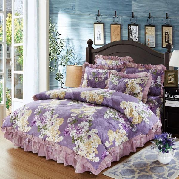 bedding sets 4/6pcs 100% cotton quilted soft bedspread purple pink shabby floarl king size ruffle duvet cover pillowcases
bedding sets 4/6pcs 100% cotton quilted soft bedspread purple pink shabby floarl king size ruffle duvet cover pillowcases