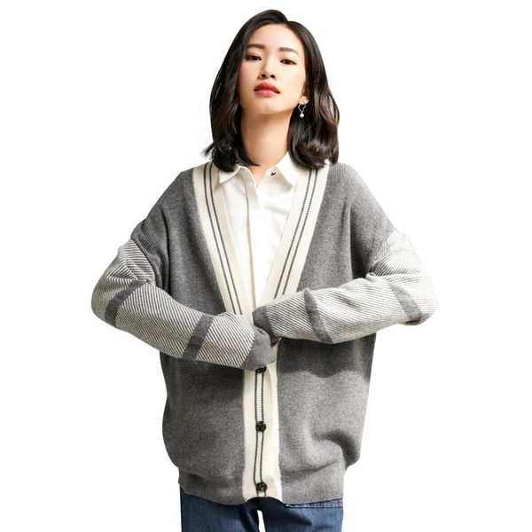 women's sweaters 2021 spring and autumn cashmere sweater v-neck cardigan fashion stitching long coat, White;black
women's sweaters 2021 spring and autumn cashmere sweater v-neck cardigan fashion stitching long coat, White;black
