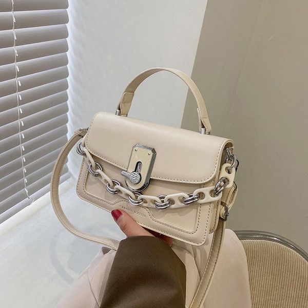 shoulder bags ladies personality rotating lock design messenger bag fashion contrast color chain women handbag
shoulder bags ladies personality rotating lock design messenger bag fashion contrast color chain women handbag