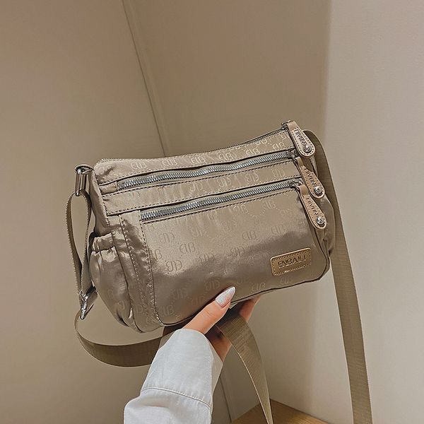 bag women's new oxford waterproof versatile canvas bag light leisure one shoulder messenger purse outlet
bag women's new oxford waterproof versatile canvas bag light leisure one shoulder messenger purse outlet