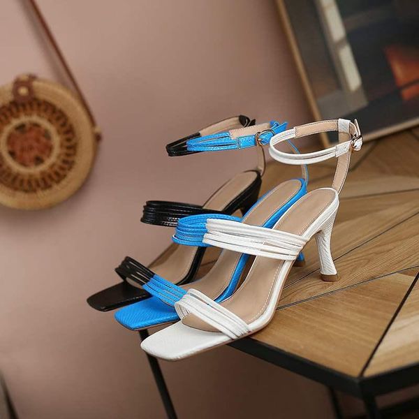 dress shoes square toe shallow high heel street fashion beauty lady mature metal fasteners buckle straps sandals women l9f2, Black
dress shoes square toe shallow high heel street fashion beauty lady mature metal fasteners buckle straps sandals women l9f2, Black
