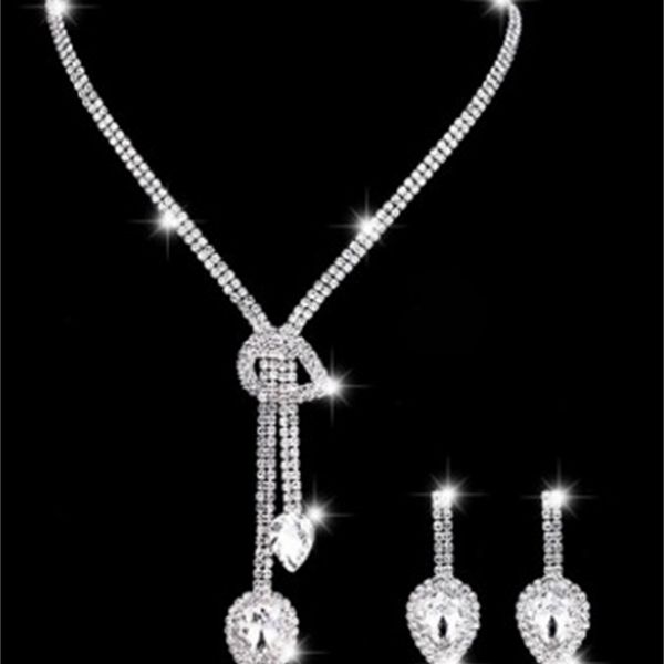 kiw ource 2set/lots chaming crystal diamond wddding birde set lady's necklace earings 15gg, Silver
kiw ource 2set/lots chaming crystal diamond wddding birde set lady's necklace earings 15gg, Silver