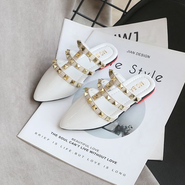 childrens roman willow nail spring and summer 2021 pointy little girl princess shoes antiskid fashion girls cool slipper trend, Black;red
childrens roman willow nail spring and summer 2021 pointy little girl princess shoes antiskid fashion girls cool slipper trend, Black;red
