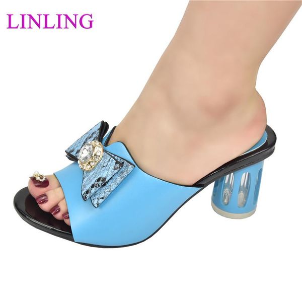 dress shoes nigerian women party pumps high heels luxury 2021 rhinestone wedding african special materials low 8cm, Black
dress shoes nigerian women party pumps high heels luxury 2021 rhinestone wedding african special materials low 8cm, Black