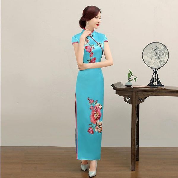 women exquisite flower appliques long qipao slim short sleeve cheongsam elegant chinese formal party dress s-5xl uczi, Blue;red
women exquisite flower appliques long qipao slim short sleeve cheongsam elegant chinese formal party dress s-5xl uczi, Blue;red
