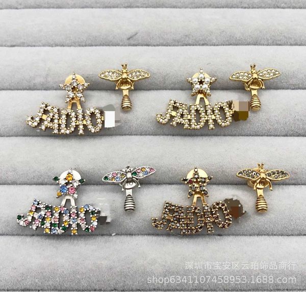 d's earrings / dijia's new pearl letter bee inlaid diamond asymmetric, Golden
d's earrings / dijia's new pearl letter bee inlaid diamond asymmetric, Golden