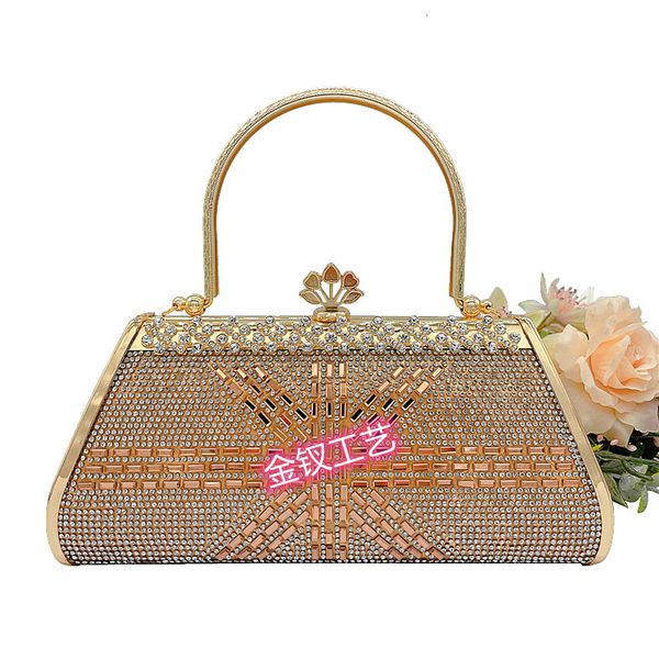 evening bag princess with diamond hand holding slanting chain dinner dress annual meeting el supplies pgraphy
evening bag princess with diamond hand holding slanting chain dinner dress annual meeting el supplies pgraphy