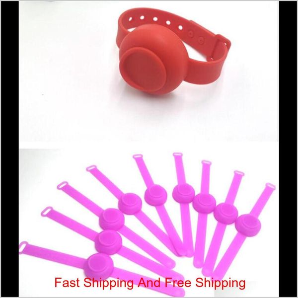 new home wristband hand dispenser kid silica gel hand sanitizer dispensing wearable dispenser pumps disinfe qylbst new_dhbest
new home wristband hand dispenser kid silica gel hand sanitizer dispensing wearable dispenser pumps disinfe qylbst new_dhbest
