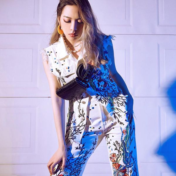 women's two piece pants 2021 women two-piece sets high-fashion denim hand embroidery inlaid diamond beading skin friendly fabric sleeve, White
women's two piece pants 2021 women two-piece sets high-fashion denim hand embroidery inlaid diamond beading skin friendly fabric sleeve, White