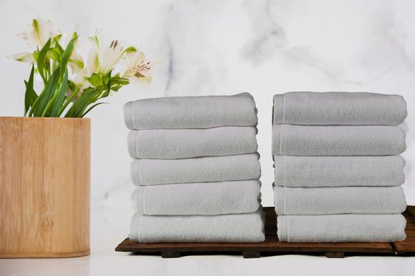 towel varol themis otel towel, turkish cotton luxury towel,bath sheet ( pack of 10,5,5) 
towel varol themis otel towel, turkish cotton luxury towel,bath sheet ( pack of 10,5,5)