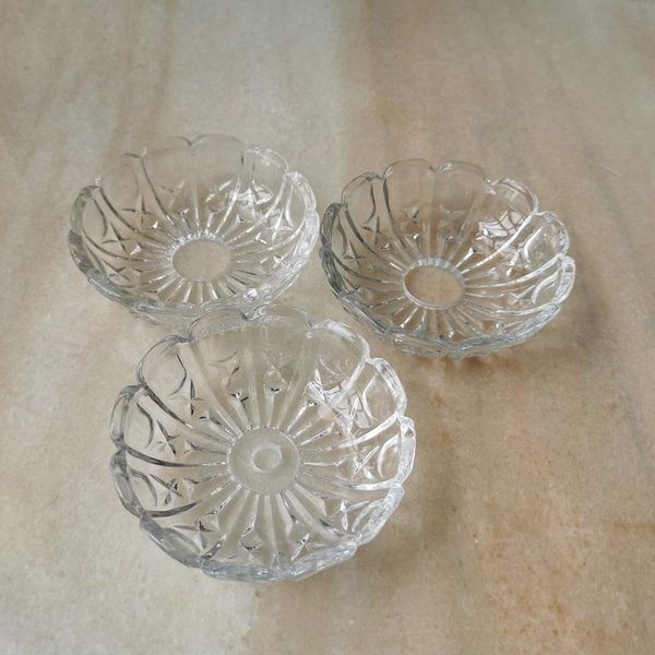 2pcs/lot d120xh34mm european style 12 petals flower glass bowl chandelier decorative disc. e14 tray lighting accessories
2pcs/lot d120xh34mm european style 12 petals flower glass bowl chandelier decorative disc. e14 tray lighting accessories