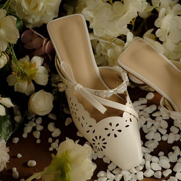 slippers spring hollow pearl bowknot wild thick high-heeled sandals and square head banquet dress small size women's shoes, Black
slippers spring hollow pearl bowknot wild thick high-heeled sandals and square head banquet dress small size women's shoes, Black