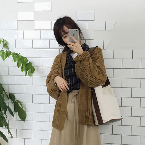 2021 new pure color thick needle knitted cardigan sweater women trendy simple personality fzlj, White;black
2021 new pure color thick needle knitted cardigan sweater women trendy simple personality fzlj, White;black