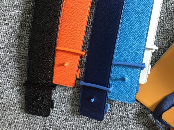 2021 belt 21fashion women luxurys designers men designers belts new classic belt with box,real leather production ,the factory source, Black;brown
2021 belt 21fashion women luxurys designers men designers belts new classic belt with box,real leather production ,the factory source, Black;brown