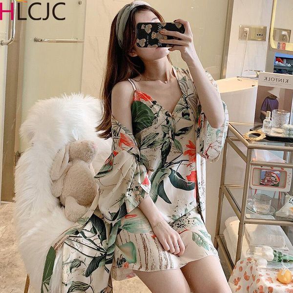 women's sleepwear 2021 v-neck viscose robes set for women spring summer long sleeve night dress bathrobe two pieces nightgown, Black;red
women's sleepwear 2021 v-neck viscose robes set for women spring summer long sleeve night dress bathrobe two pieces nightgown, Black;red