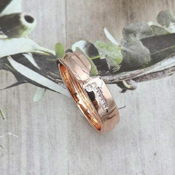 2021 new women's s925 sterling rose gold color key letter inlaid zircon sier ring jewelry couple holiday anniversary tf0o, Silver
2021 new women's s925 sterling rose gold color key letter inlaid zircon sier ring jewelry couple holiday anniversary tf0o, Silver