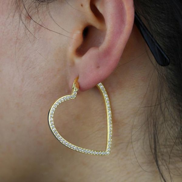 hoop & huggie 2021 valentine's romantic gift large heart earrings pave white pink blue cz for women charm simple lovely brincos, Golden;silver
hoop & huggie 2021 valentine's romantic gift large heart earrings pave white pink blue cz for women charm simple lovely brincos, Golden;silver