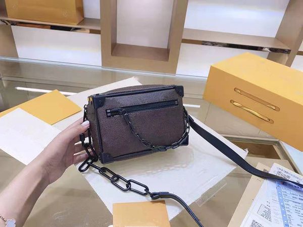 2021 women messenger travel bag classic style fashion bags shoulder lady totes handbags speedy 30 cm with box, Black;red
2021 women messenger travel bag classic style fashion bags shoulder lady totes handbags speedy 30 cm with box, Black;red