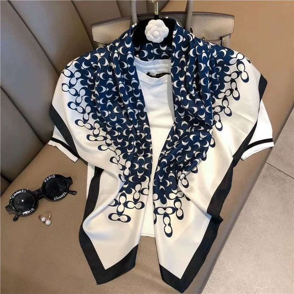 spring and summer 2020 new korean temperament white with fresh 90 square women's simulation silk satin printing scarf, Blue;black 
spring and summer 2020 new korean temperament white with fresh 90 square women's simulation silk satin printing scarf, Blue;black