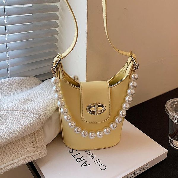 evening bags summer super fire small bag 2021 fashion messenger women's versatile single shoulder armpit bucket
evening bags summer super fire small bag 2021 fashion messenger women's versatile single shoulder armpit bucket