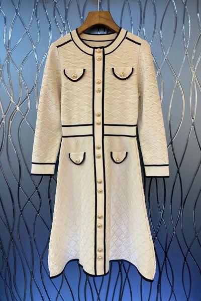 rhombus jacquard color matching waist dress womens autumn european and american new elegant midi dress 9o, White;black
rhombus jacquard color matching waist dress womens autumn european and american new elegant midi dress 9o, White;black