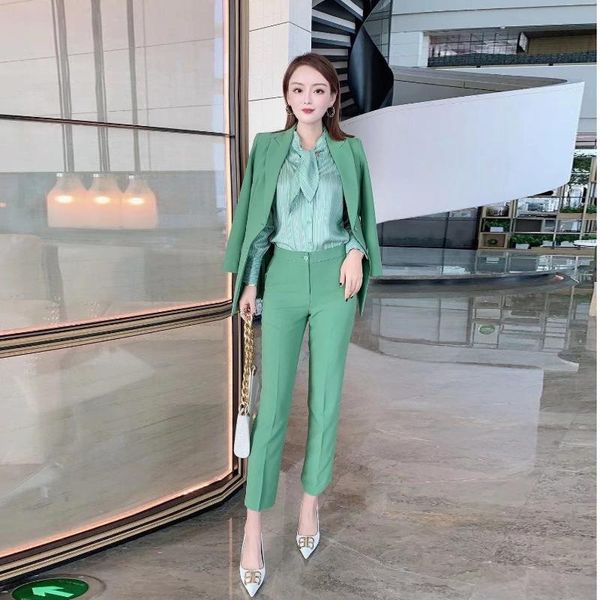 women's two piece pants female 2021 spring design feeling grain of buckle two-piece small feet suit cultivate morality profession, White
women's two piece pants female 2021 spring design feeling grain of buckle two-piece small feet suit cultivate morality profession, White
