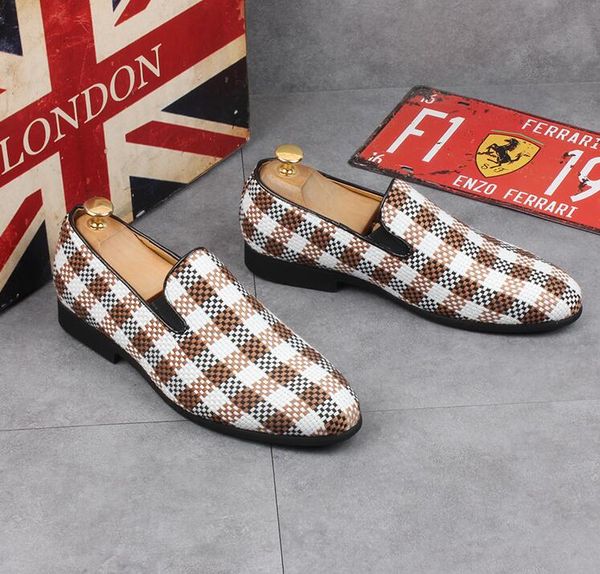 2022 summer new plaid cloth surface breathable pointed-toe shoes cover foot peas shoes hair stylist net red men's shoes eu39-44, Black
2022 summer new plaid cloth surface breathable pointed-toe shoes cover foot peas shoes hair stylist net red men's shoes eu39-44, Black