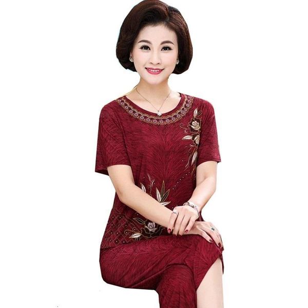 middle-aged women summer fashion suit loose short-sleeved +cropped pants mother large size 2-piece set ladies clothing sets, Gray
middle-aged women summer fashion suit loose short-sleeved +cropped pants mother large size 2-piece set ladies clothing sets, Gray