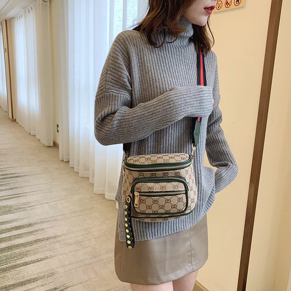 handbag bag female new fashion leisure simple single shoulder personalized large capacity messenger waist printed bag
handbag bag female new fashion leisure simple single shoulder personalized large capacity messenger waist printed bag