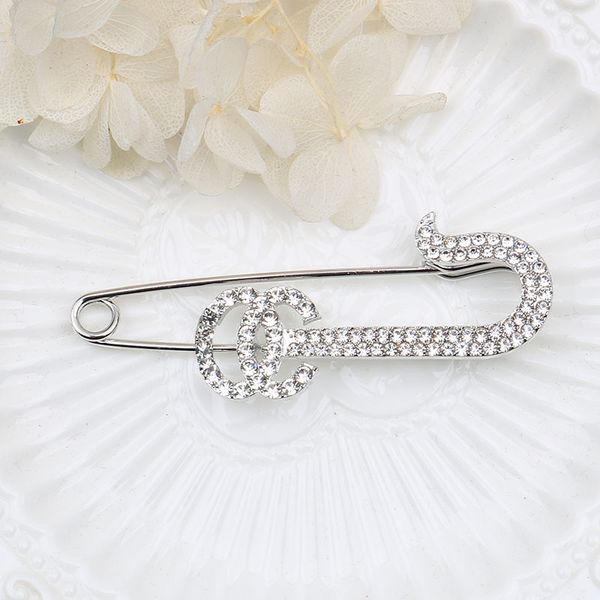 creative style popular women's big pin small fragrance inlaid diamond brooch high grade accessories accessories black friday, Gray
creative style popular women's big pin small fragrance inlaid diamond brooch high grade accessories accessories black friday, Gray