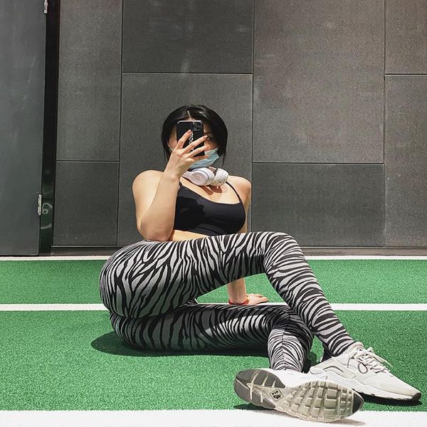 yoga outfit women gym seamless leopard high waist slim buttocks femme leeging elastic sportswear exercise fitness activewear print pant
yoga outfit women gym seamless leopard high waist slim buttocks femme leeging elastic sportswear exercise fitness activewear print pant