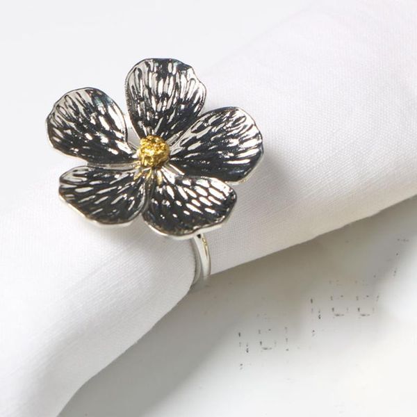 napkin rings 6 pcs/set high-end wedding simple plum 5 petals lucky flower ring buckle for dinner party
napkin rings 6 pcs/set high-end wedding simple plum 5 petals lucky flower ring buckle for dinner party