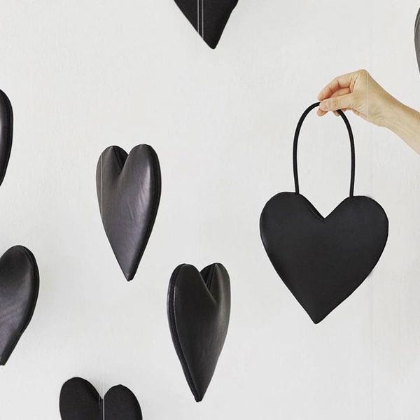 evening bags women purses and handbag fashion black heart shape shoulder bag chain crossbody ladies purse clutch
evening bags women purses and handbag fashion black heart shape shoulder bag chain crossbody ladies purse clutch